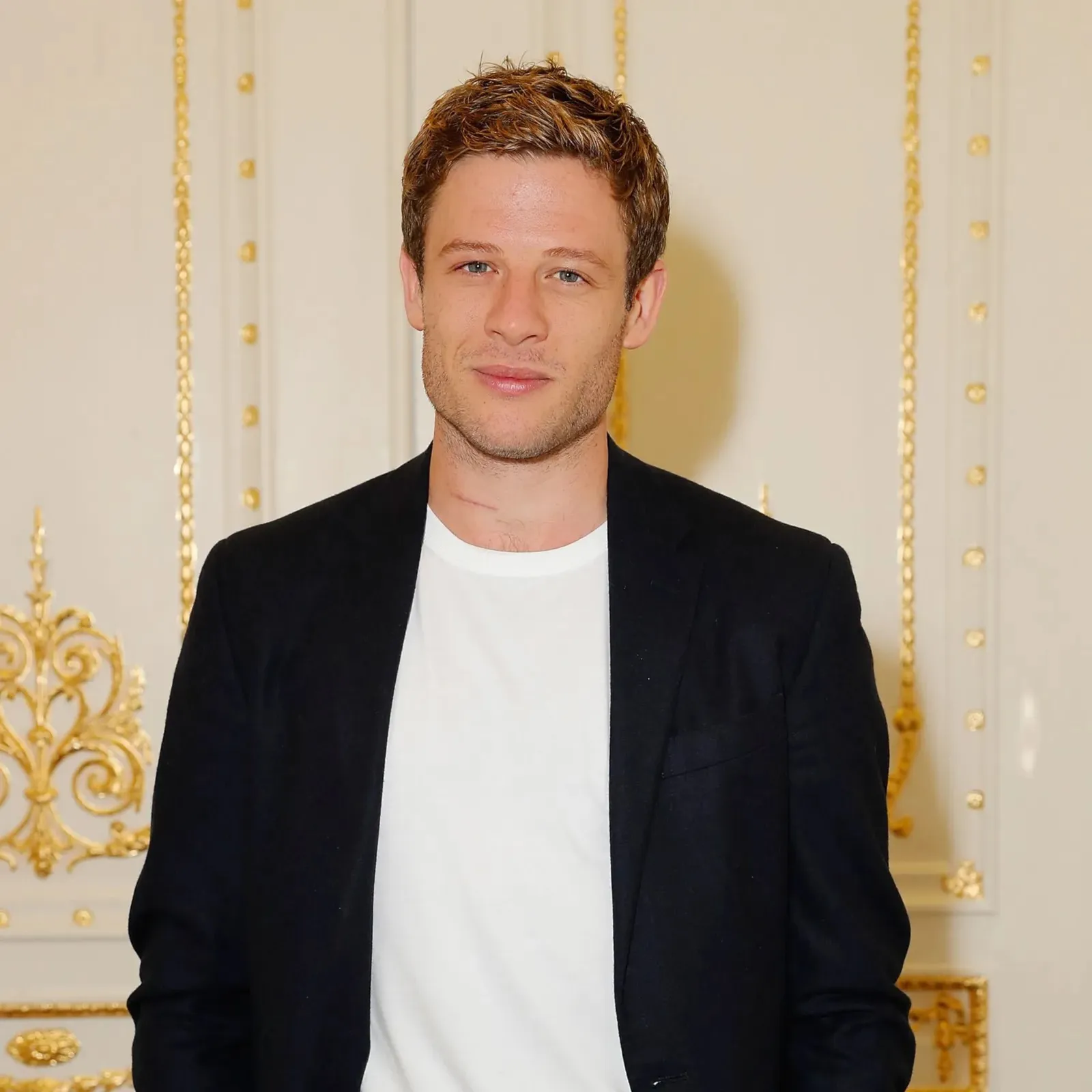 Nghệ sĩ James Norton