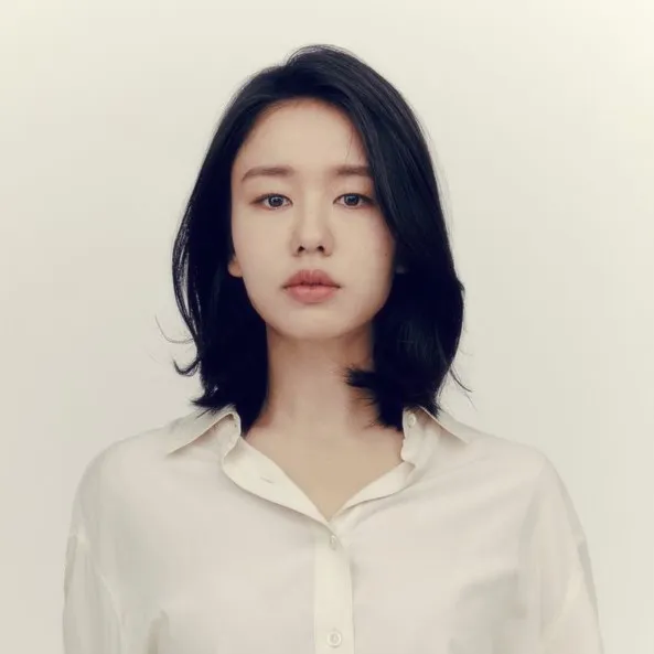 Nghệ sĩ Ahn Eun Jin