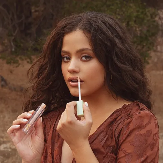 Nghệ sĩ Sarah Jeffery