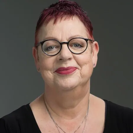 Nghệ sĩ Jo Brand
