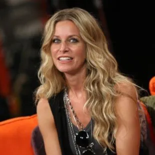 Nghệ sĩ Sheri Moon Zombie