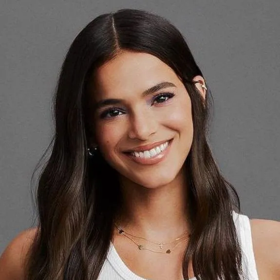 Nghệ sĩ Bruna Marquezine