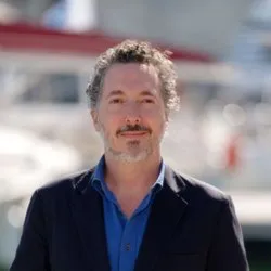 Nghệ sĩ Guillaume Gallienne