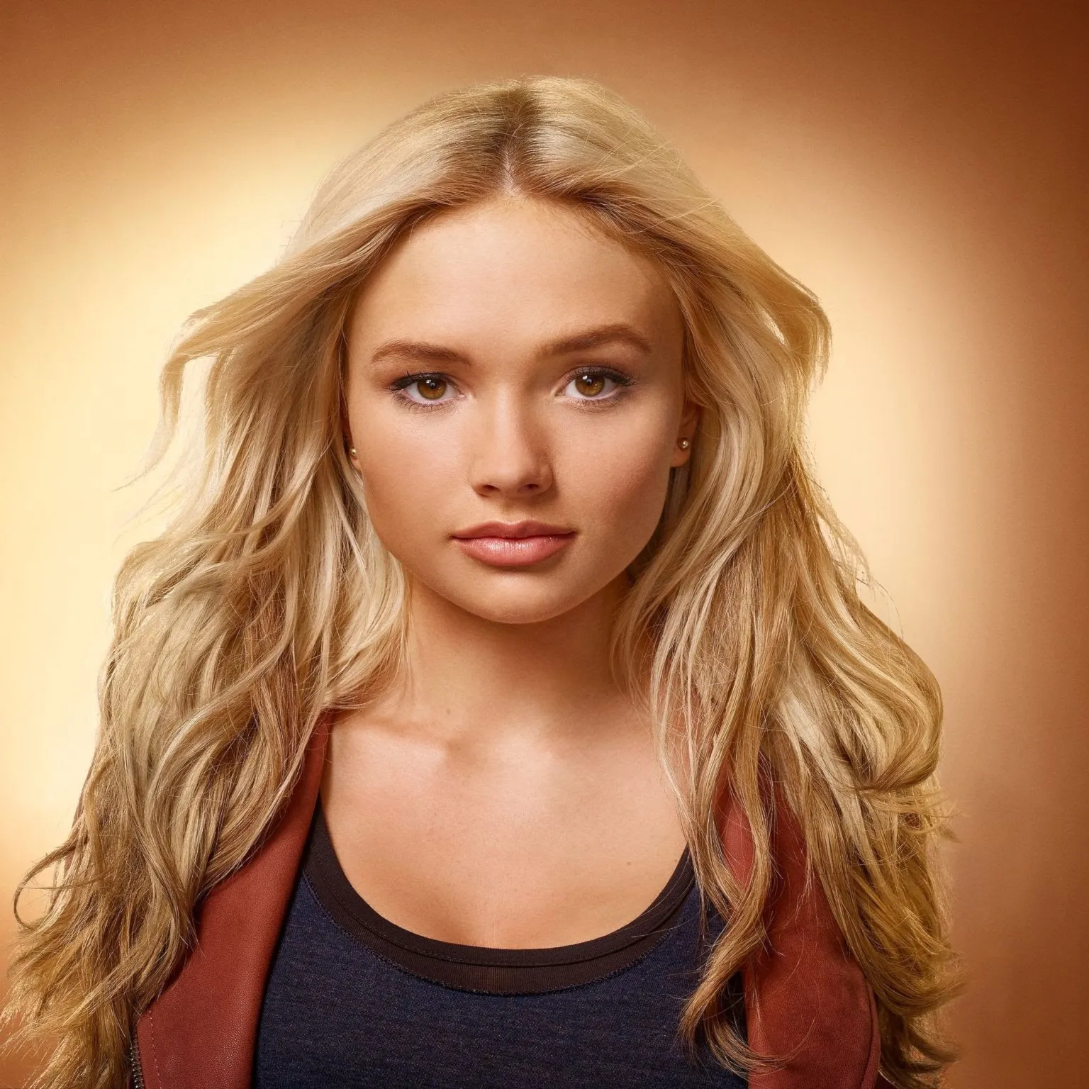 Nghệ sĩ Natalie Alyn Lind