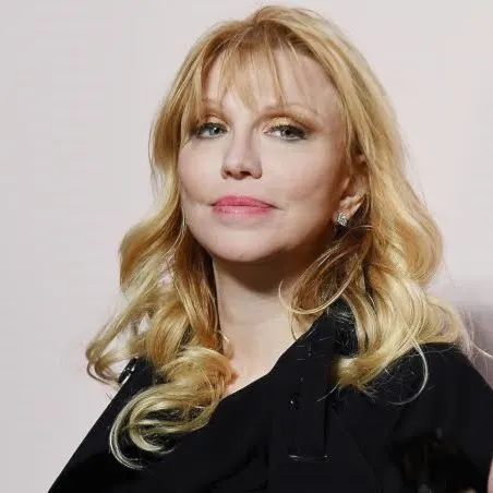 Nghệ sĩ Courtney Love