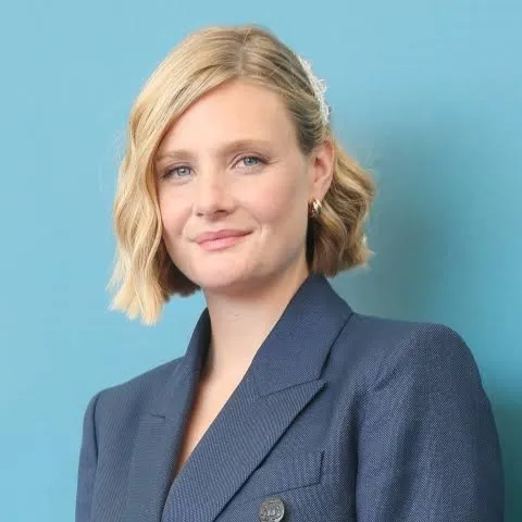 Nghệ sĩ Romola Garai