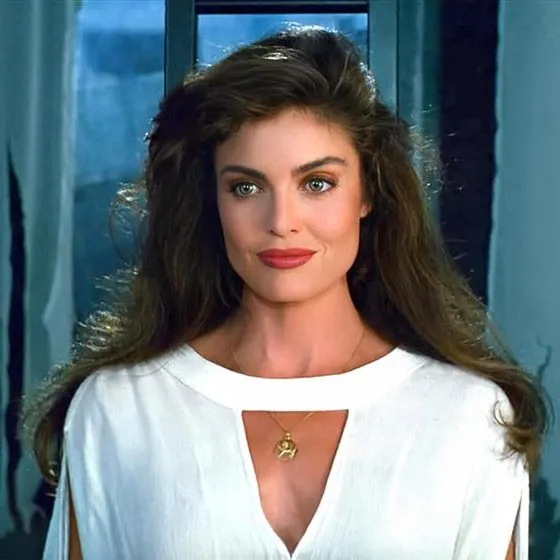 Nghệ sĩ Tracy Scoggins