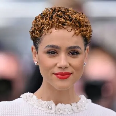 Nghệ sĩ Nathalie Emmanuel