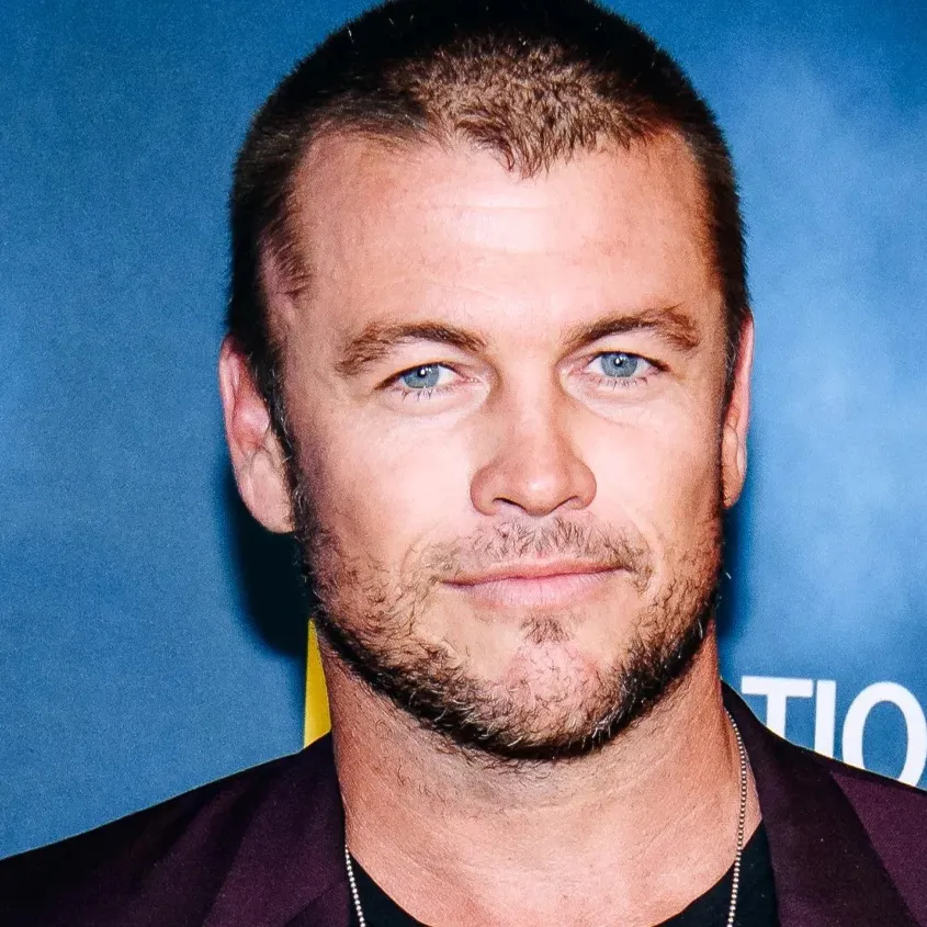 Nghệ sĩ Luke Hemsworth