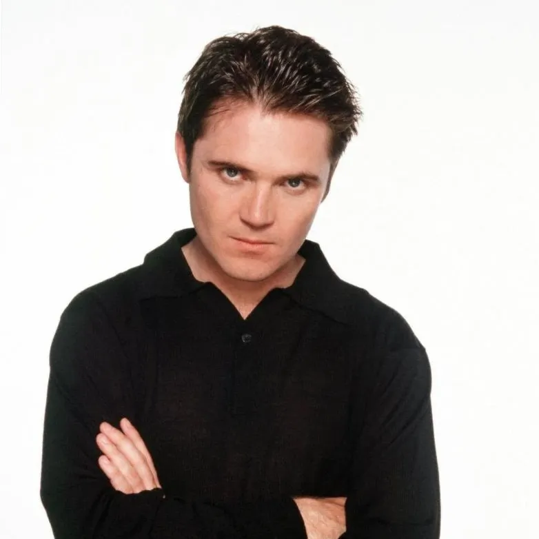 Nghệ sĩ Alex Ferns