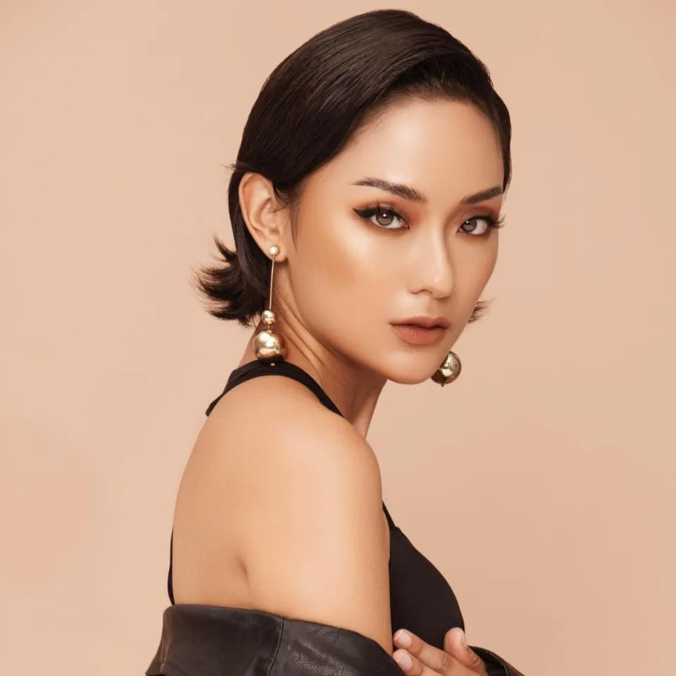 Nghệ sĩ Hồ Thu Anh