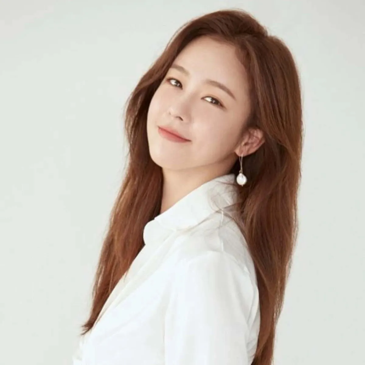 Nghệ sĩ Kyung Soo Jin