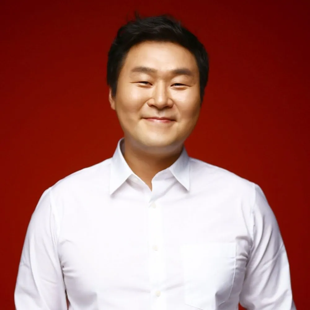 Nghệ sĩ Yoon Kyung Ho