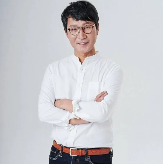 Nghệ sĩ Jeon Jin Ki