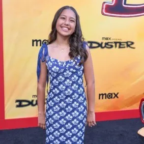 Nghệ sĩ Adriana Aluna Martinez