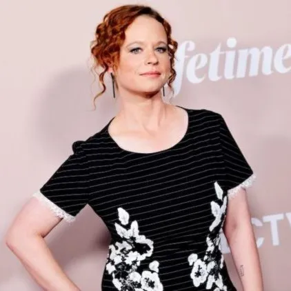 Nghệ sĩ Thora Birch