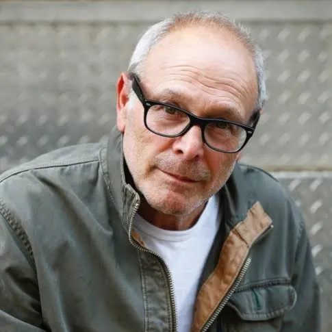 Nghệ sĩ Howard Deutch