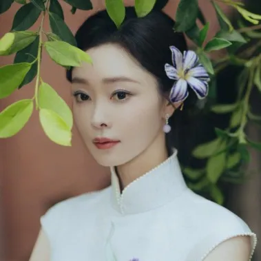 Nghệ sĩ Tống Dật