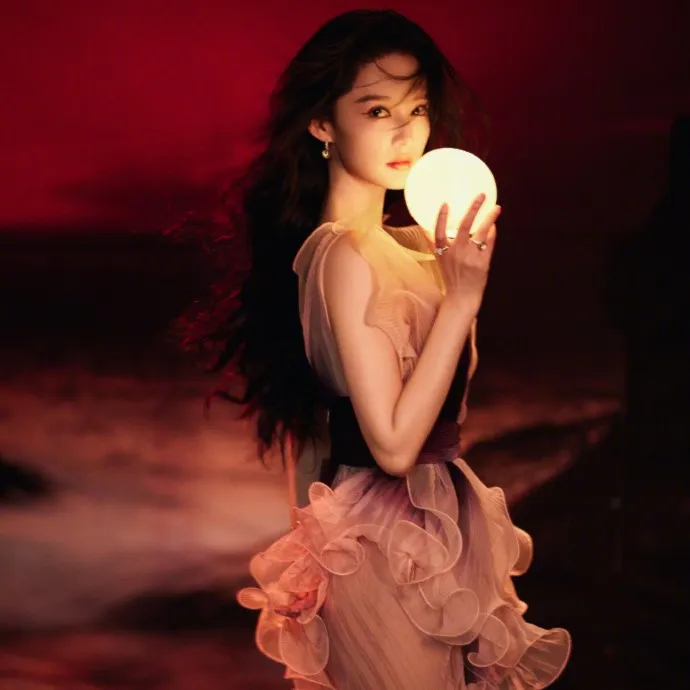 Nghệ sĩ Lý Thấm