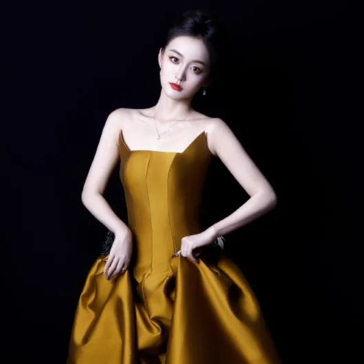 Nghệ sĩ Hà Hoằng San