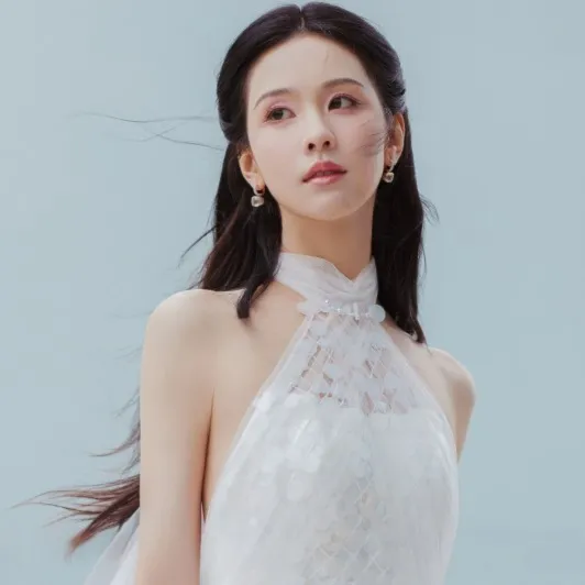 Nghệ sĩ Trần Đô Linh
