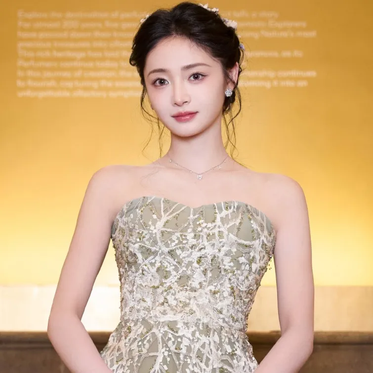 Nghệ sĩ Chu Khiết Quỳnh
