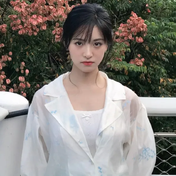 Nghệ sĩ Thẩm Nguyệt