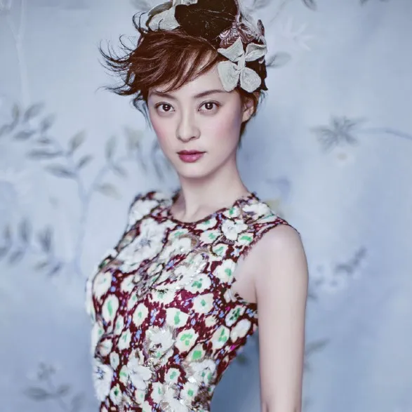 Nghệ sĩ Tôn Lệ