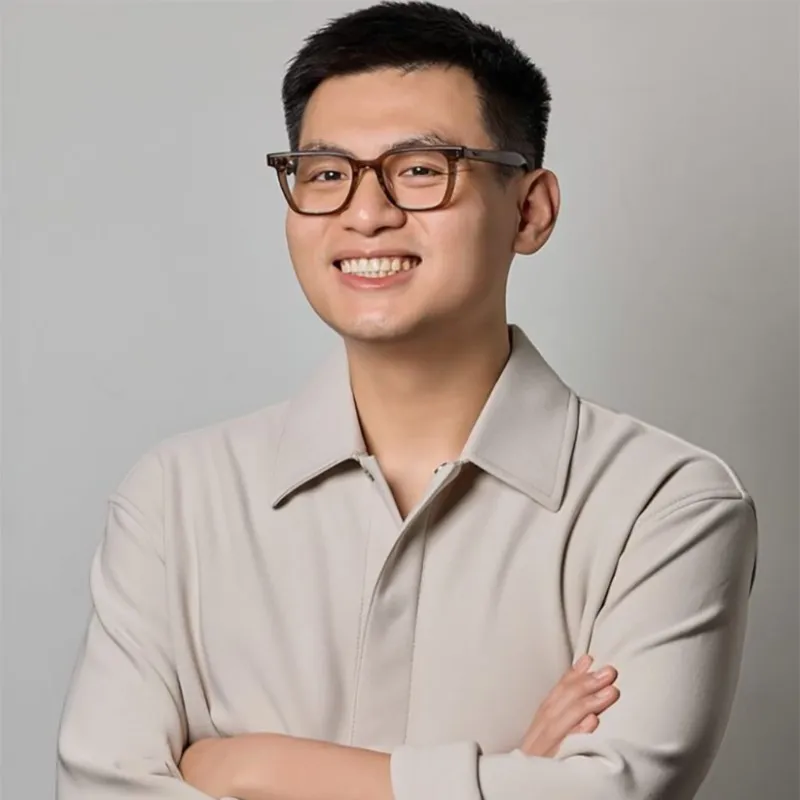 Nghệ sĩ Nguyễn Hải Long