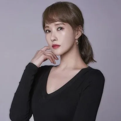 Nghệ sĩ Kim Sun Ah