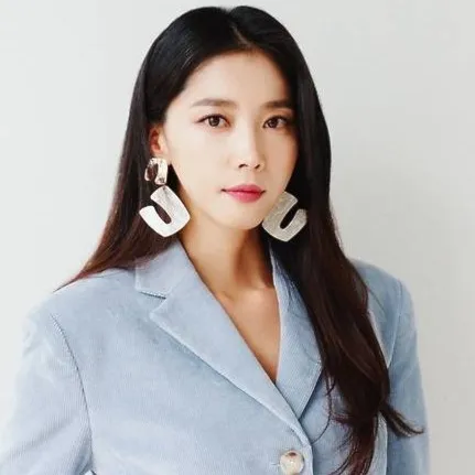 Nghệ sĩ Oh Yoon Ah