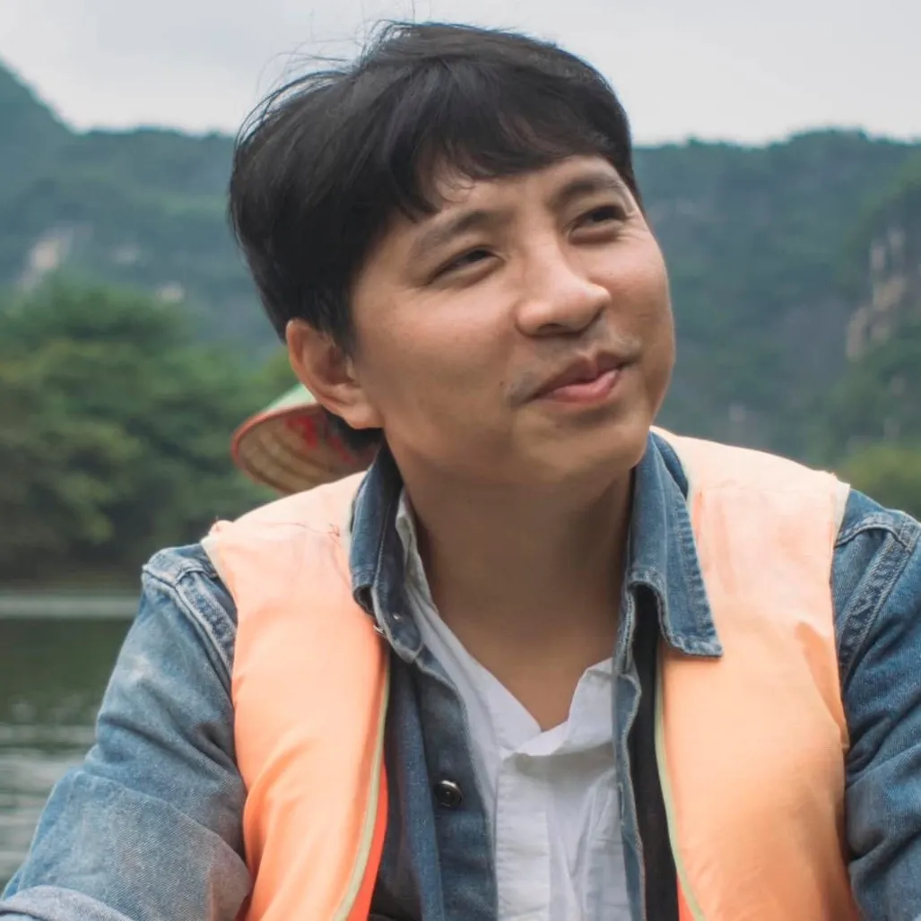 Nghệ sĩ Vũ Khắc Tuận