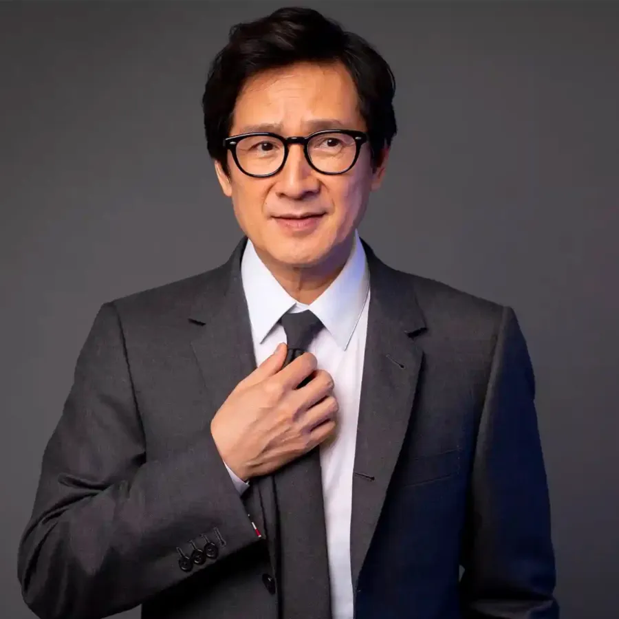 Nghệ sĩ Quan Kế Huy