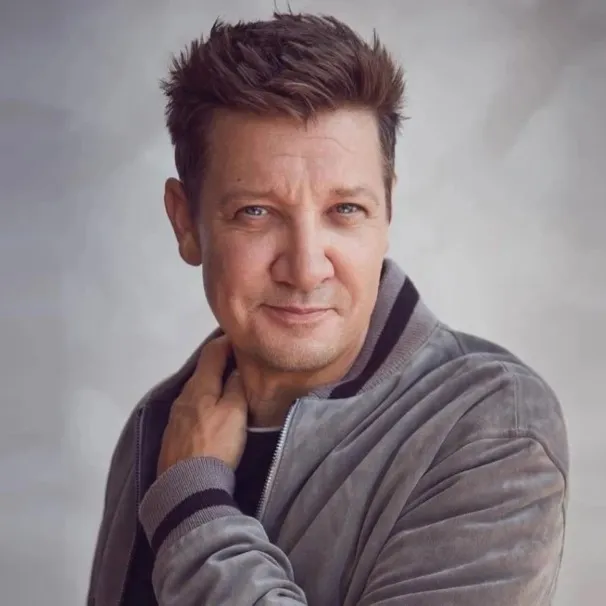 Nghệ sĩ Jeremy Renner