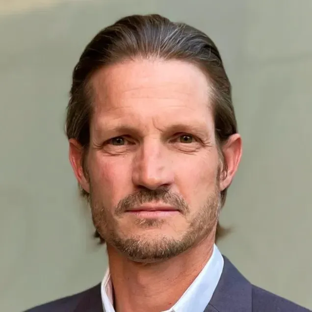 Nghệ sĩ Mark Herwick