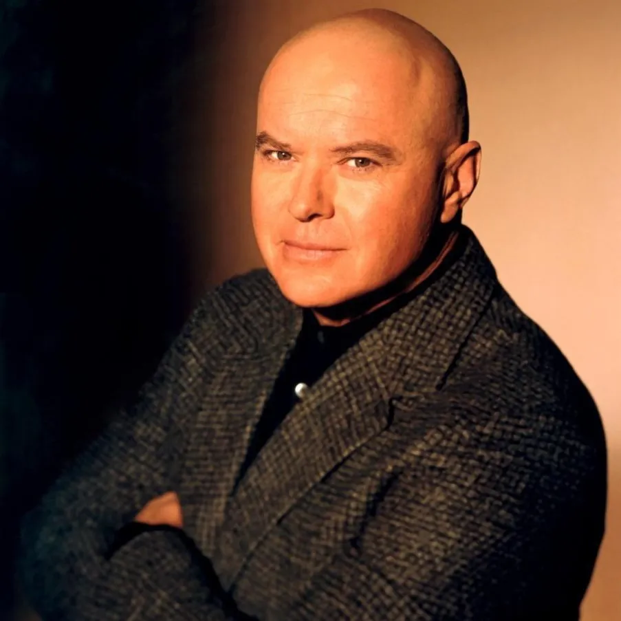 Nghệ sĩ Antony Acker