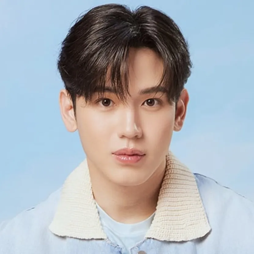 Nghệ sĩ New Thitipoom Techaapaikhun