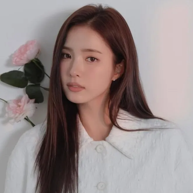 Nghệ sĩ Shin Se Kyung