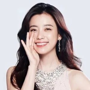 Nghệ sĩ Han Hyo Joo