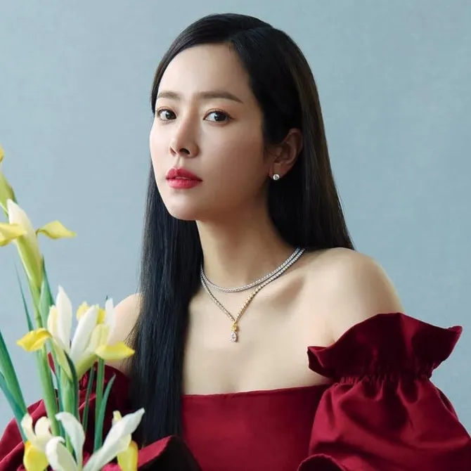 Nghệ sĩ Han Ji Min
