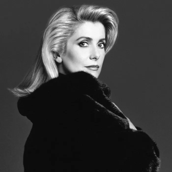 Nghệ sĩ Catherine Deneuve