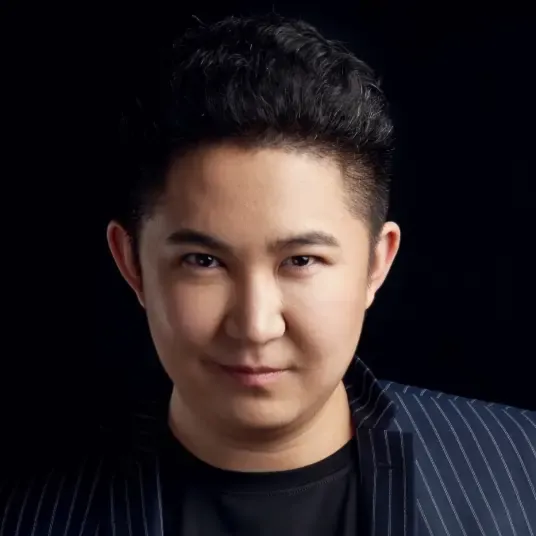 Nghệ sĩ Orkenbek Baysenbay