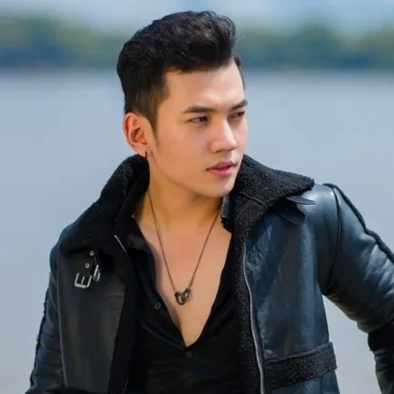 Nghệ sĩ Lý Bình