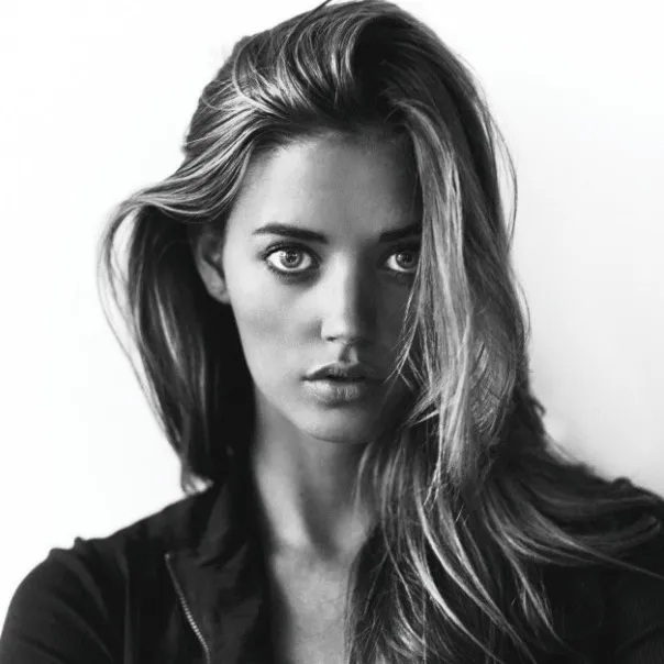 Nghệ sĩ Jenna B. Kelly