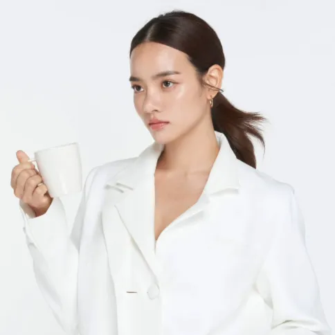 Nghệ sĩ Wawwa Nicha Chokprajakchat