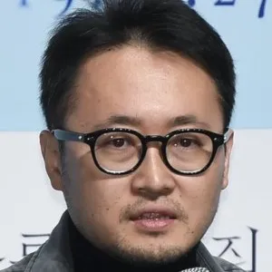 Nghệ sĩ Kim Seung Wu