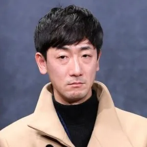 Nghệ sĩ Kim Sung Wook