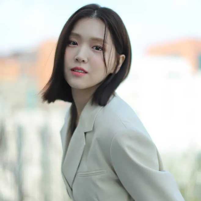 Nghệ sĩ Kim Ji Eun