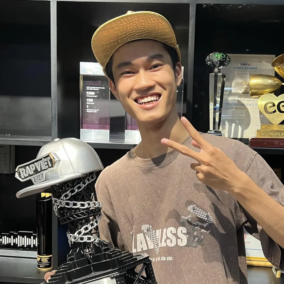 Nghệ sĩ Nguyễn Văn Tân