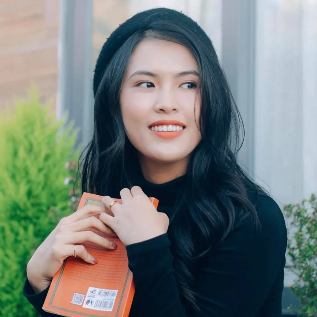 Nghệ sĩ Phạm Kiều Khanh